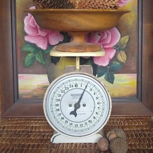 Vintage Hanson utility scale farmhouse ranch cottage kitchen decor